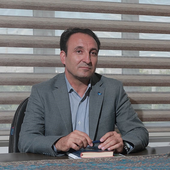غلامحسین ساقی,