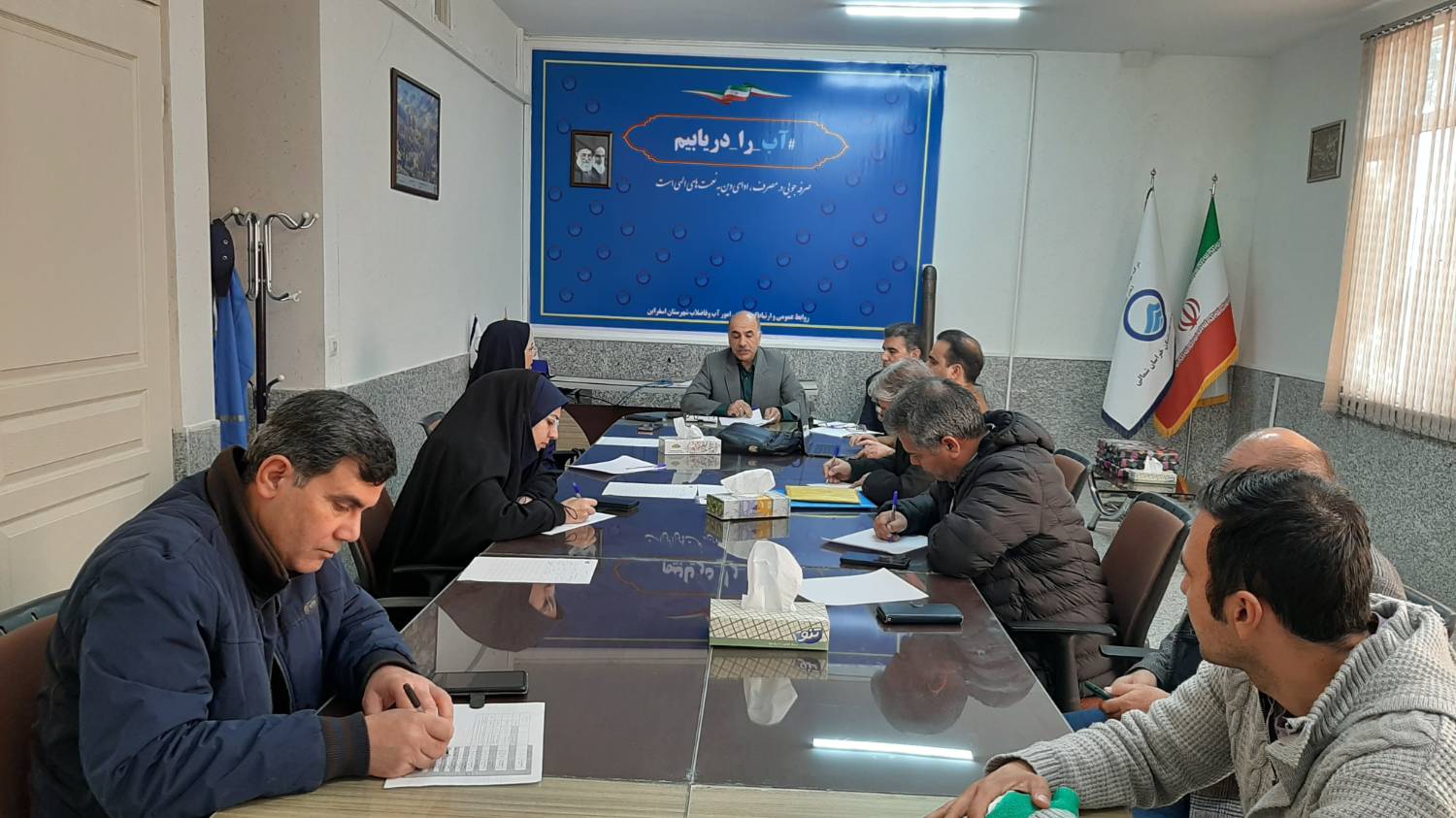 برگزاری نشست خبری مدیر امور آب و فاضلاب اسفراین با اصحاب رسانه//تبیین اقدامات عبور از کم‌آبی و برنامه‌های پیک مصرف تابستان